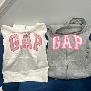 Girls gap hoodies. 2 for 1 price. Size xxl 14-16.